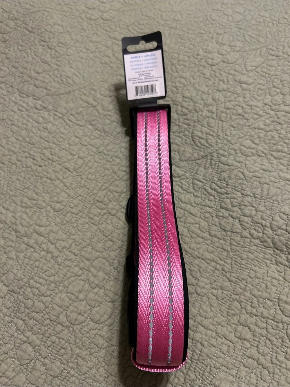 Alcott adventure collar